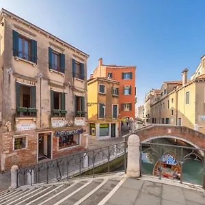 Gasthof Casanova Ai Tolentini, Venedig